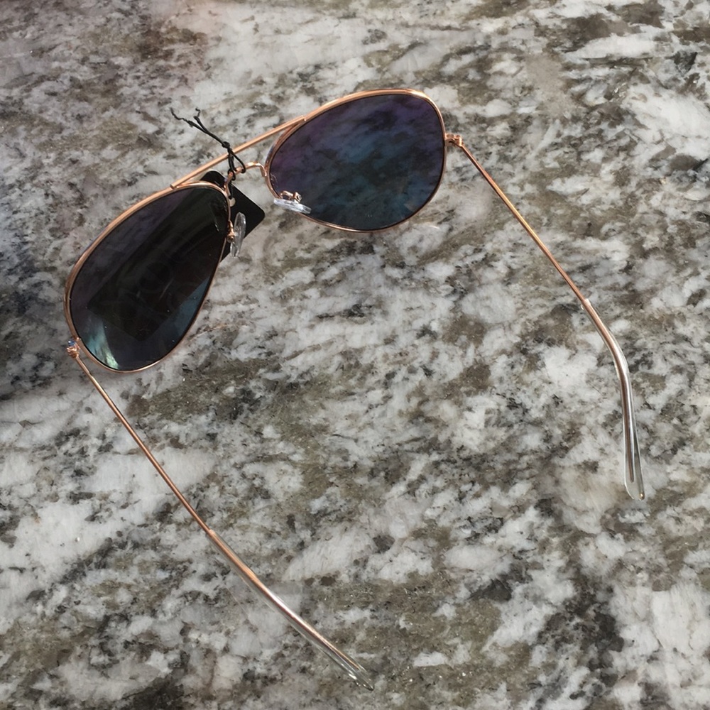 Pink/Green Tinted UV Aviators - Picture 5 of 5